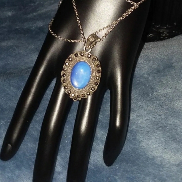 OPALITE PENDANT NECKLACE - Picture 2 of 3